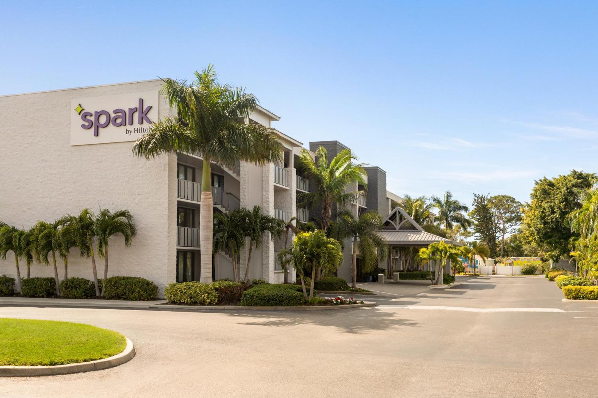 Spark By Hilton Sarasota Siesta Key Gateway Point O'Rocks Kültér fotó
